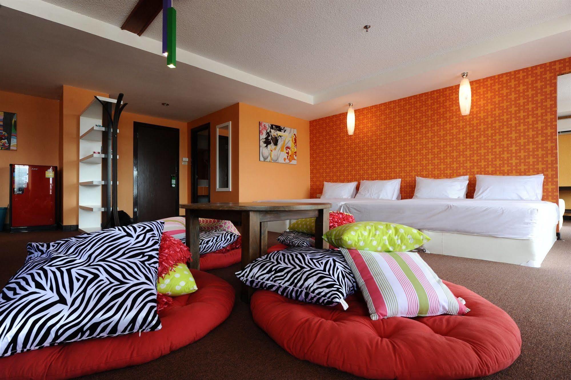 Angket Hip Residence Pattaya Ngoại thất bức ảnh