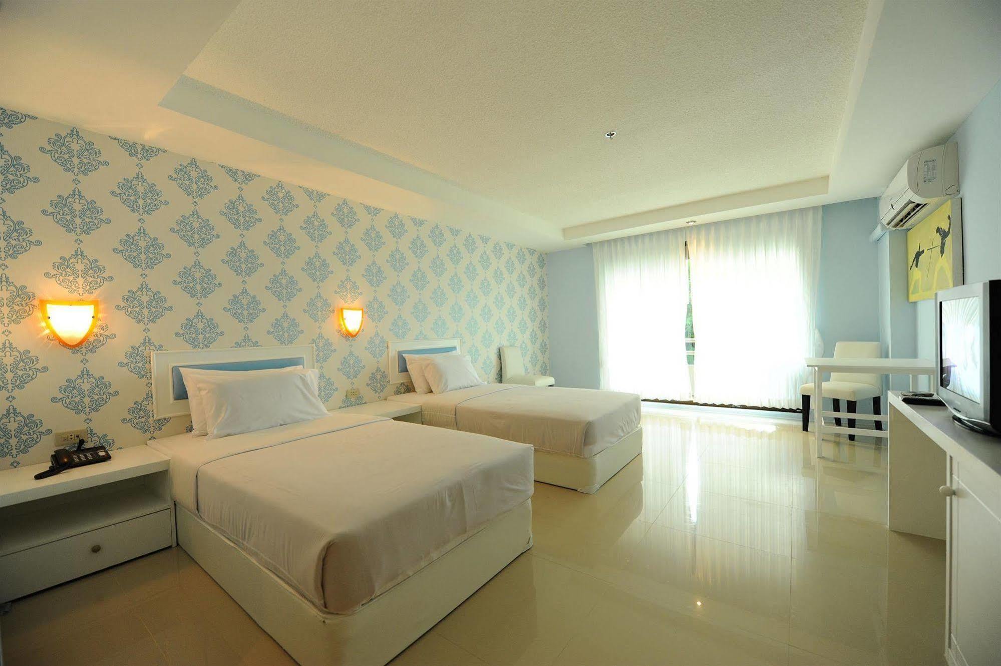 Angket Hip Residence Pattaya Ngoại thất bức ảnh