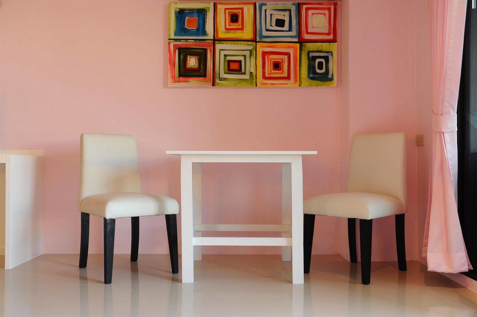 Angket Hip Residence Pattaya Ngoại thất bức ảnh